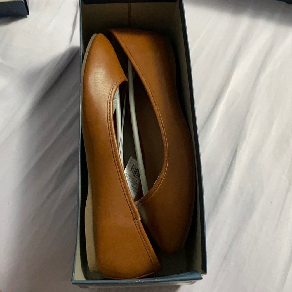 Brown flats